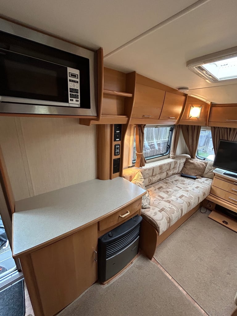 2010 Compass corona 