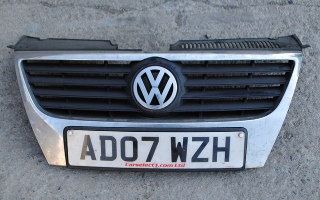 2006-2010 VW PASSAT B6 FRONT CENTER TOP GRILL CHROME | in Motherwell, North  Lanarkshire | Gumtree