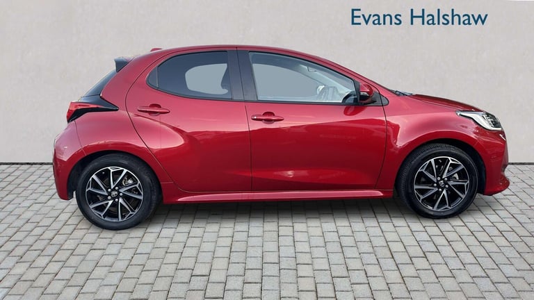 2022 Toyota Yaris 1.5 Hybrid Design 5dr CVT HATCHBACK PETROL/ELECTRIC Automatic
