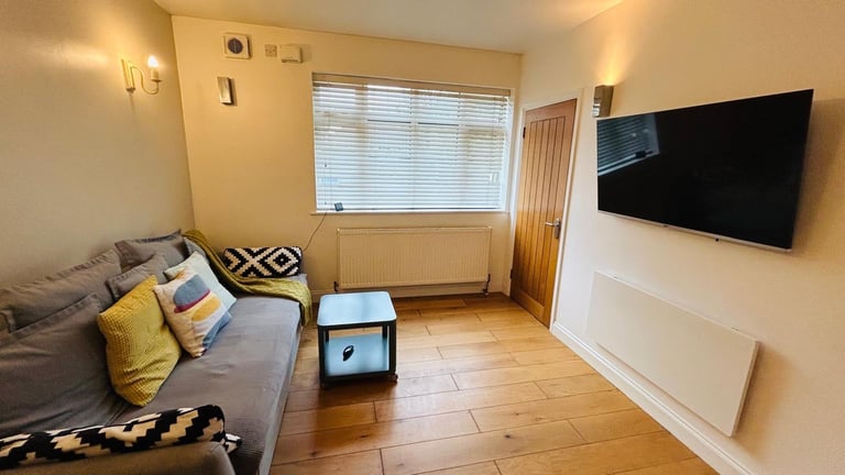 One Bedroom Flat in Surbiton 