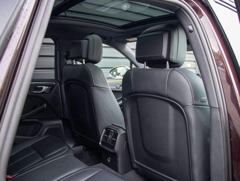 2023 Porsche Macan T 5dr PDK ESTATE PETROL Automatic