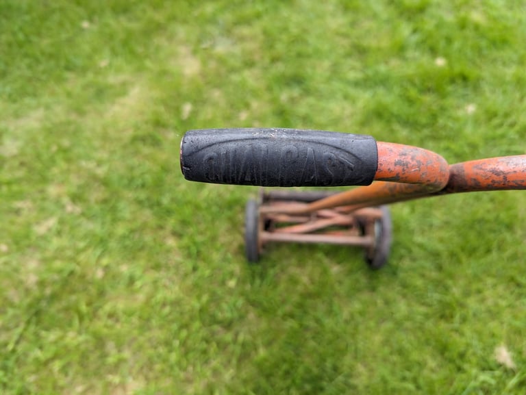 Vintage Qualcast B1 Push Mower Garden Lawn Grass Cutter