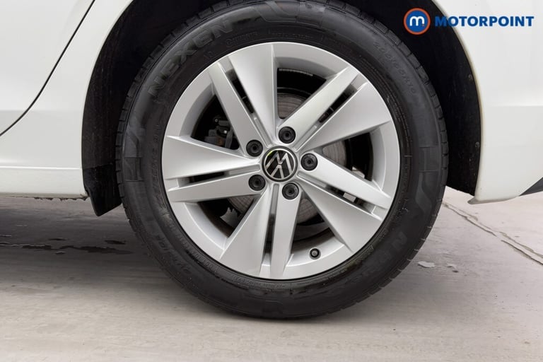 2022 Volkswagen Golf 1.5 TSI 150 Life 5dr HATCHBACK PETROL Manual