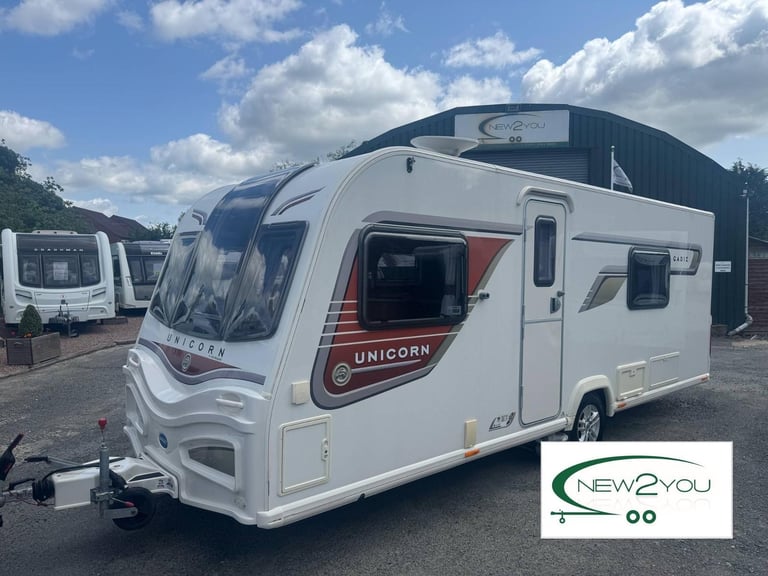 image for 2014 Bailey Unicorn Cadiz 4 Berth Caravan + Motor mover - STOCK E122