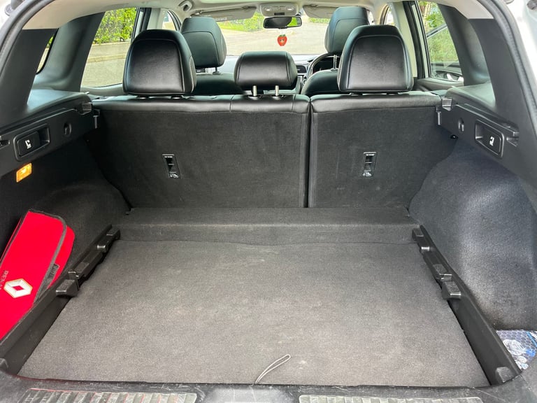 REDUCED Renault Kadjar SUV 1.2 petrol turbo 2017 65K , Fresh MOT , Ulez compliant , Immaculate car