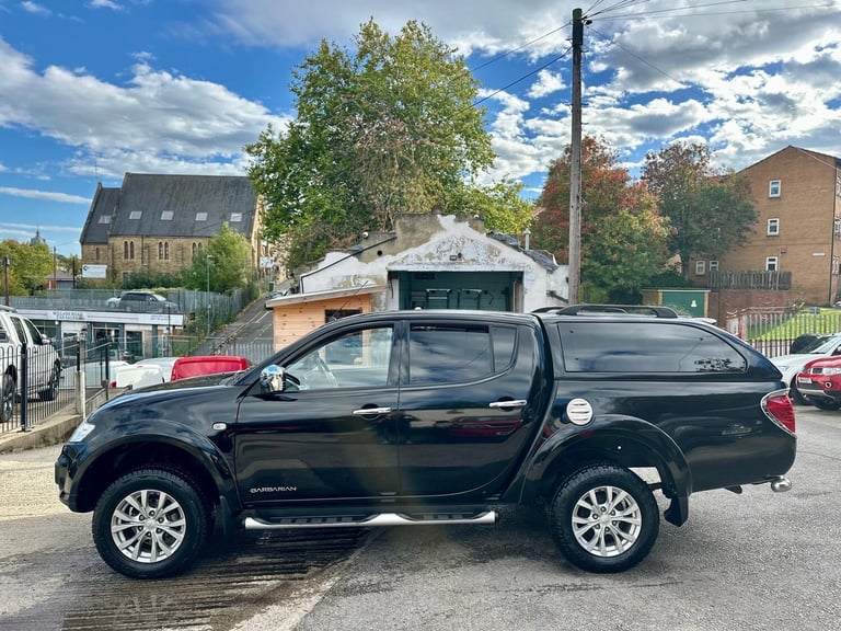 2015 Mitsubishi L200 Double Cab DI-D Barbarian 4WD Auto 176Bhp PICK UP Diesel Automatic