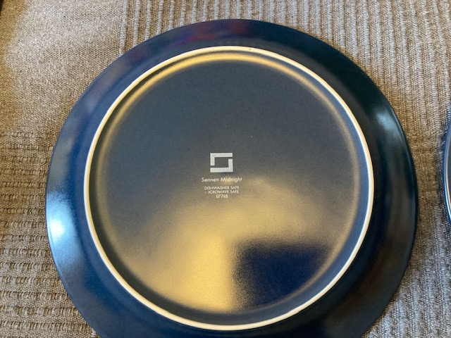 FOUR midnight blue AND white side plates, ceramic - new, diameter 20cm