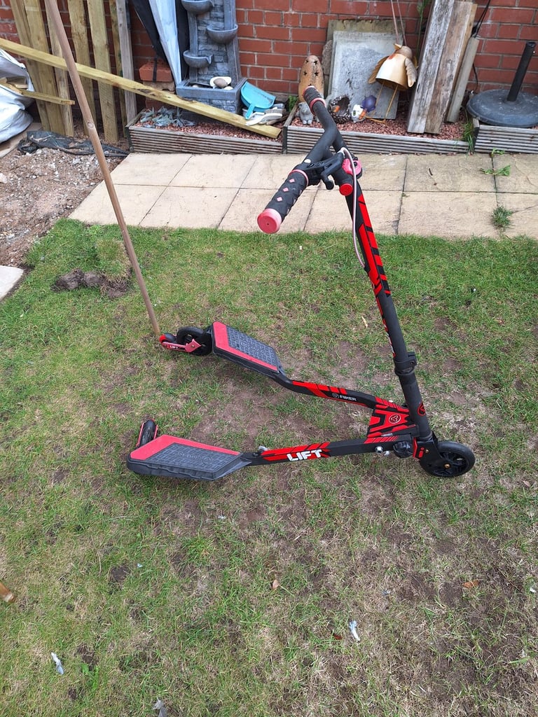 Children swing scooter 