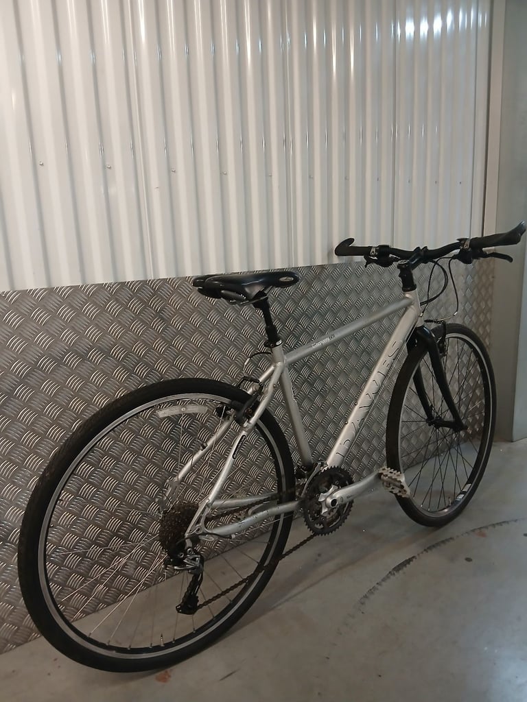 Men dawes discovery 601 hybrid bike 