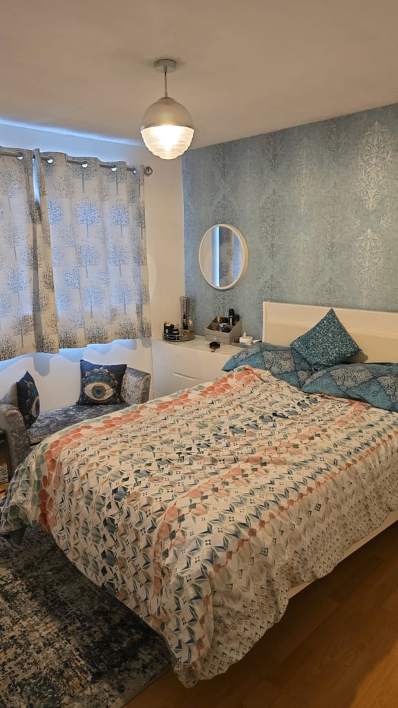 Spacious & Cosy Double Room For Rent AT MK13 7NU