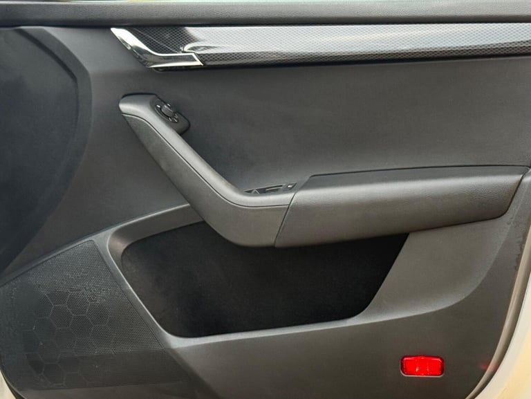 2014 Skoda Octavia 2.0 TDI vRS Euro 5 (s/s) 5dr Diesel