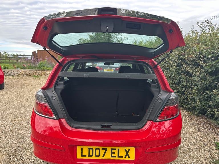 Vauxhall, ASTRA, Hatchback, 2007, Manual, 1598 (cc), 5 doors