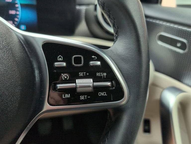 2021 Mercedes-Benz A-Class 1.3 A200 Sport Edition (Executive) Saloon 4dr Petrol Manual Euro 6 (s/...