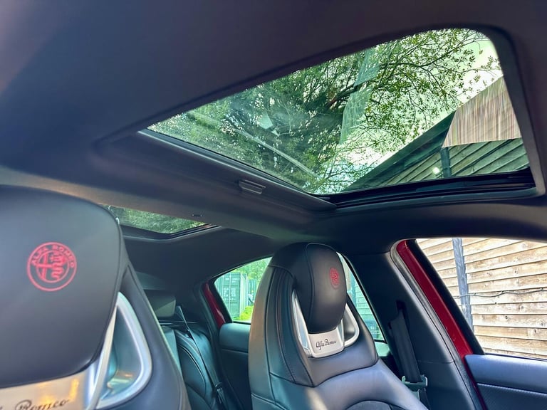 2016 Alfa Romeo Giulietta 1750 TBi Veloce Hatchback 5dr Petrol TCT Euro 6 (240 bhp) HATCHBACK Pet...