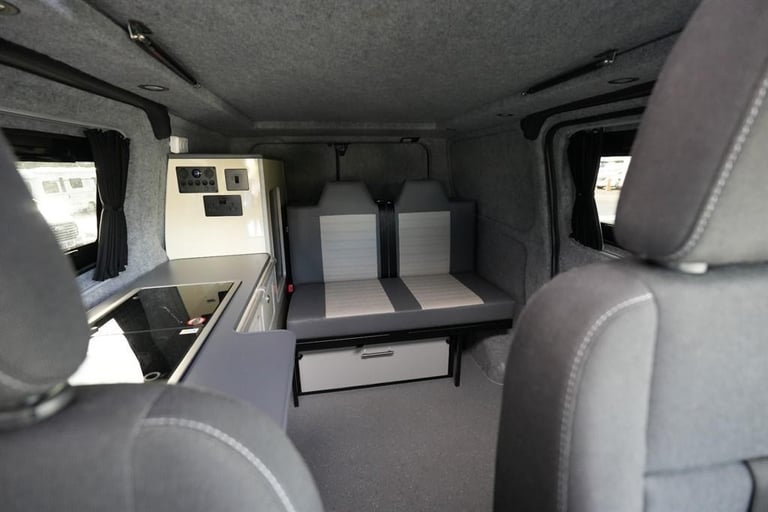 Ford Transit CUSTOM DUB HUT 4 BERTH 5 TRAVEL SEAT MOTORHOME