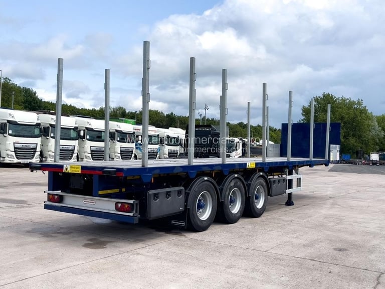 MONTRACON FLATBED 40FT TRI AXLE TRAILER
