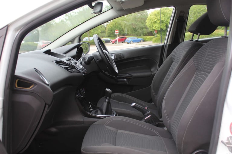 2014 Ford Fiesta 1.25 82 Zetec 5dr HATCHBACK PETROL Manual