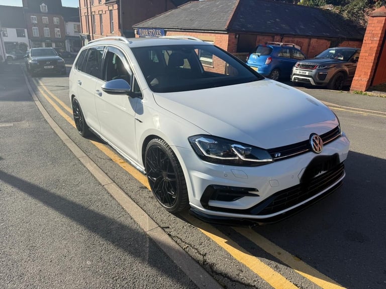 image for 2019 Volkswagen Golf 2.0 TSI R Estate 5dr Petrol DSG 4Motion Euro 6 (s/s) (300 ps) Estate Petrol ...
