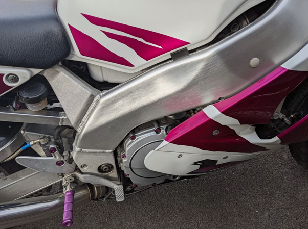 Yamaha YZF 750 r  1994 Nov 1994 Ohlins shock Very Very low Mileage 13k