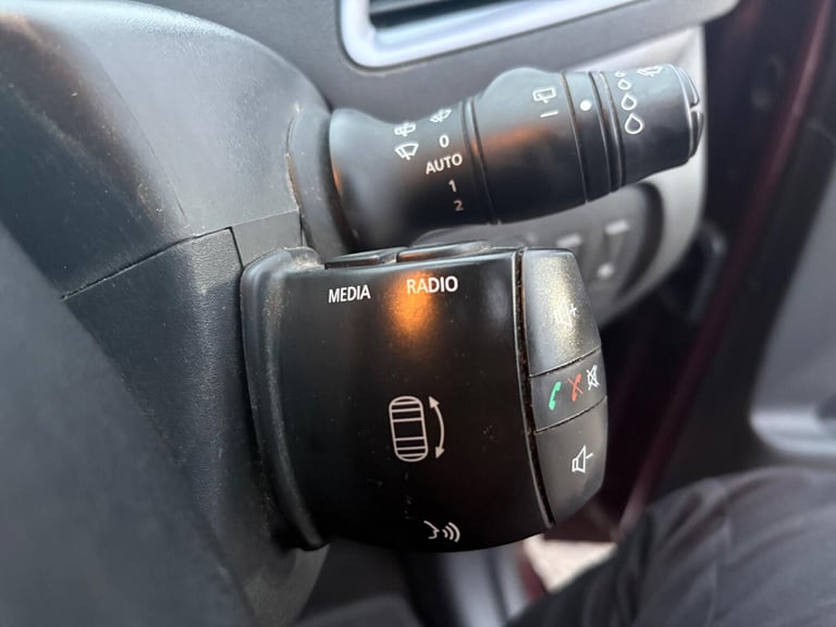 2016 Renault Grand Scenic 1.6 dCi Limited Nav Euro 6 (s/s) 5dr MPV Diesel Manual