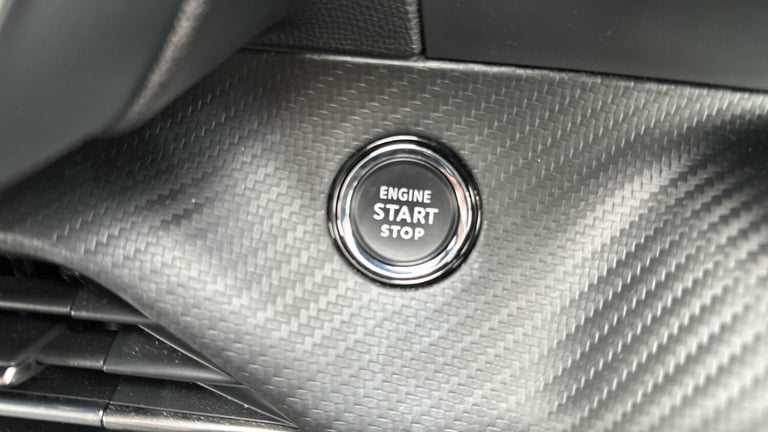 2021 Peugeot 2008 1.2 PureTech Allure Premium SUV 5dr Petrol Manual Euro 6 (s/s) (100 ps) SUV Pet...