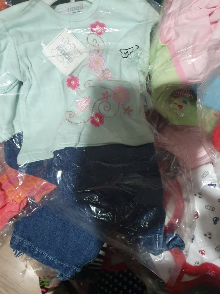 Joblot of kids clothing starts from baby sizes but cant pick baby sizes in listing 