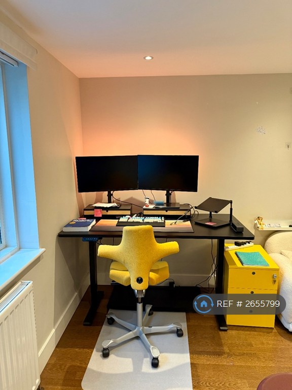 1 bedroom flat in Crawford Building, London, E1 (1 bed) (#2655799)