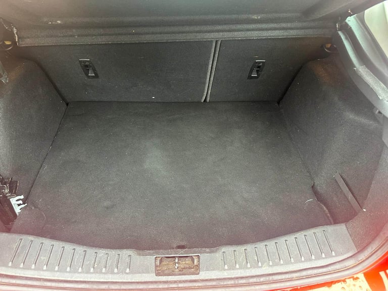 Ford, FOCUS, Hatchback, 2014, Manual, 998 (cc), 5 doors