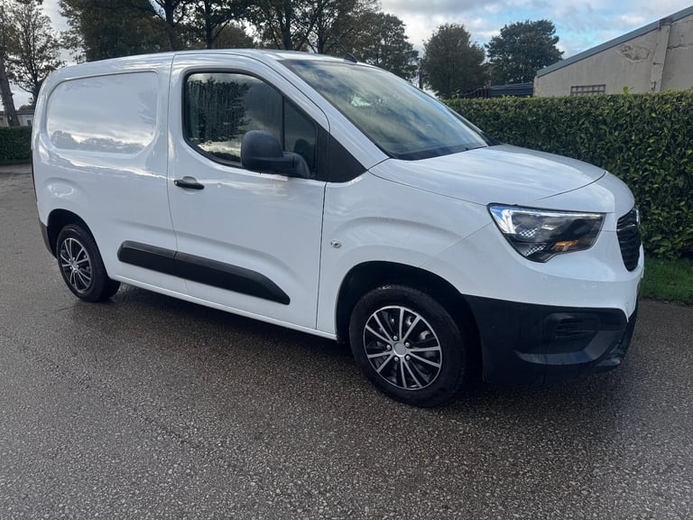 Vauxhall COMBO 2000 EDITION 79k Basic Stealth Camper