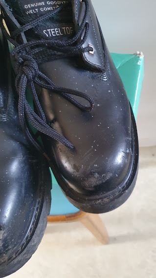 STORM STEEL TOE BOOTS