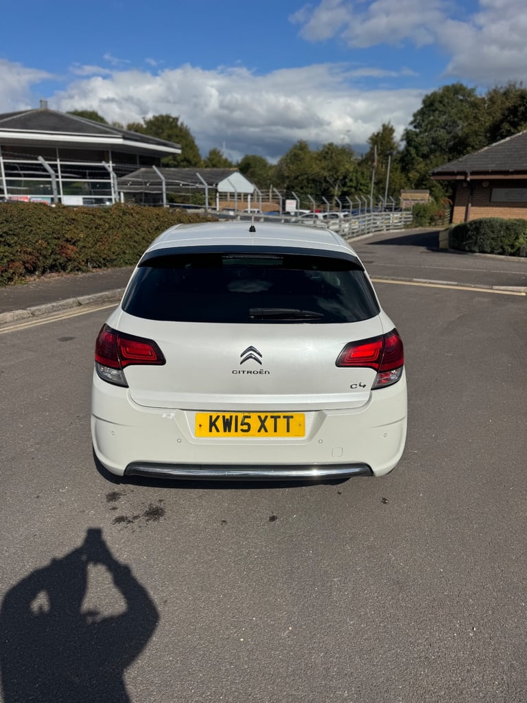 Citroen, C4, Hatchback, 2015, Manual, 1560 (cc), 5 doors