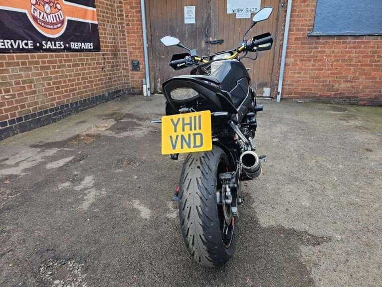 Suzuki GSR750 L1 '2011' HEATED GRIPS - CARBON SILENCER