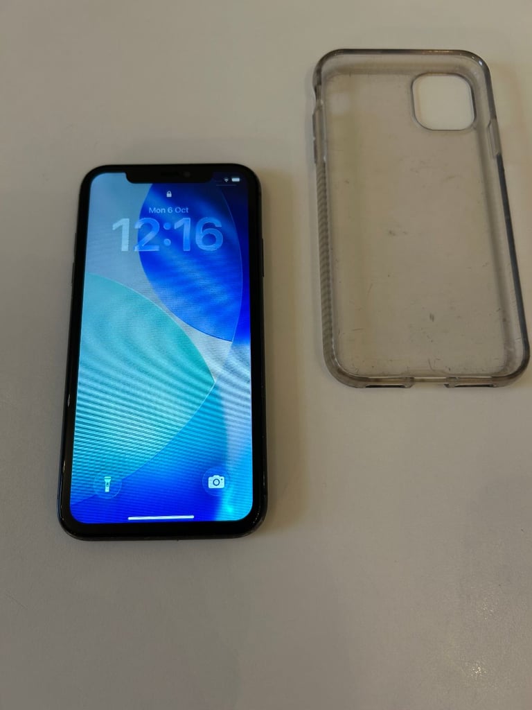 image for iPhone 11 - Black - 64gb - UNLOCKED - £120 ONO