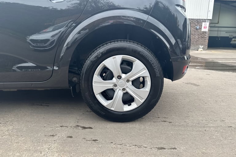 2023 Dacia Sandero 100946 Hatchback Petrol Manual