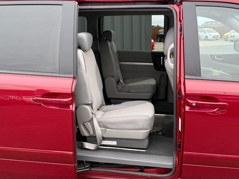 2011 Kia Sedona 2.2 CRDi 2 MPV 5dr Diesel Automatic (199 g/km, 192 bhp) ++ DUAL CLIMATE CON MPV D...