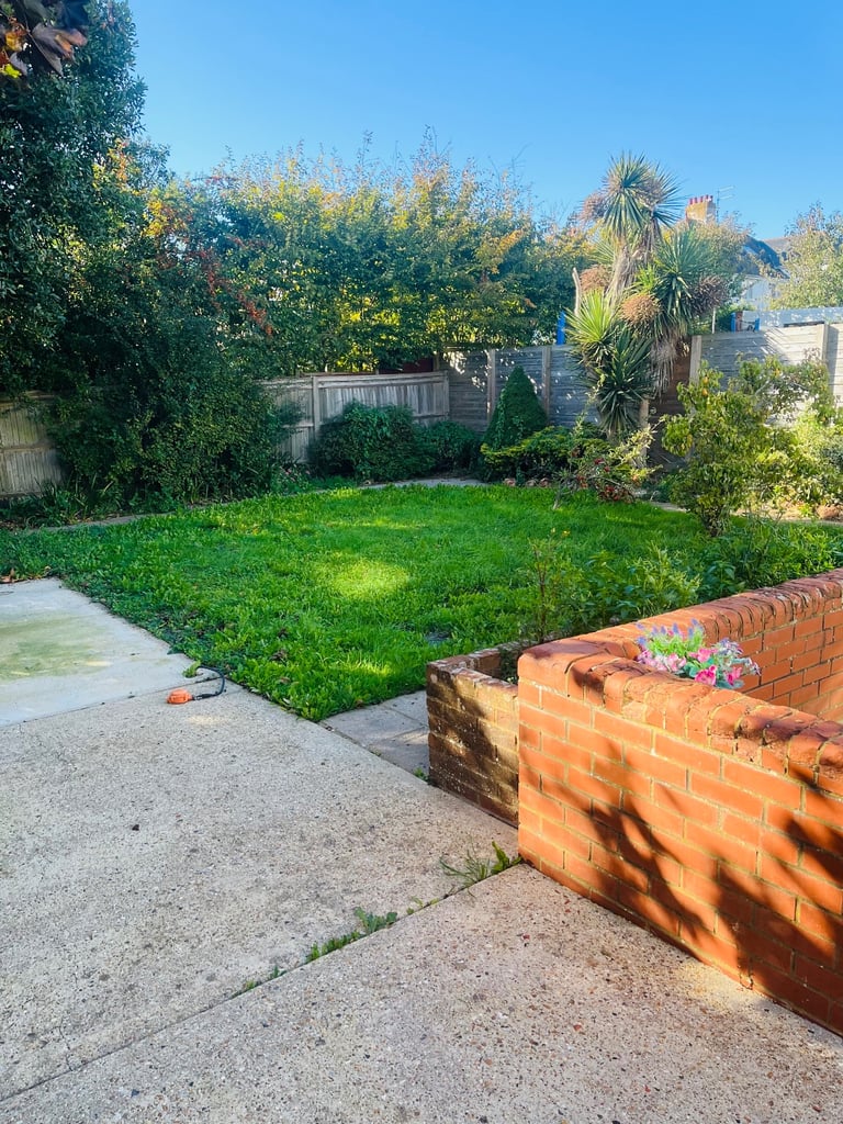 4 Bedroom chalet bungalow , Margery Road, Hove BN37GQ