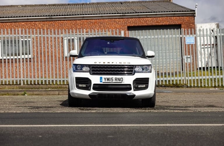 RANGE ROVER VOGUE AUTOBIOGRAPHY 4.4 SDV8 GENUINE OVERFINCH LOW MILES ONE OWNER 