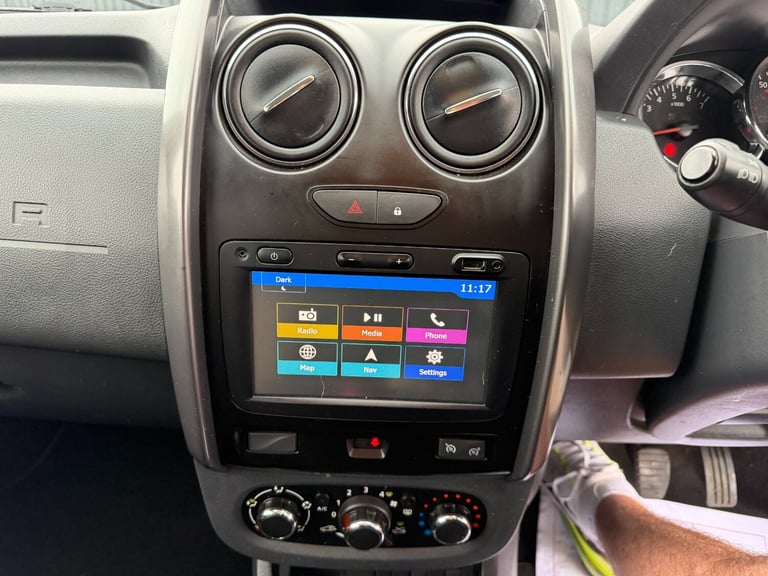 2017 Dacia Duster 1.2 TCe 125 Laureate 5dr HATCHBACK Petrol Manual