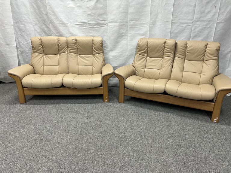 Ekornes Stressless Buckingham leather recliner sofas U.K. delivery available 
