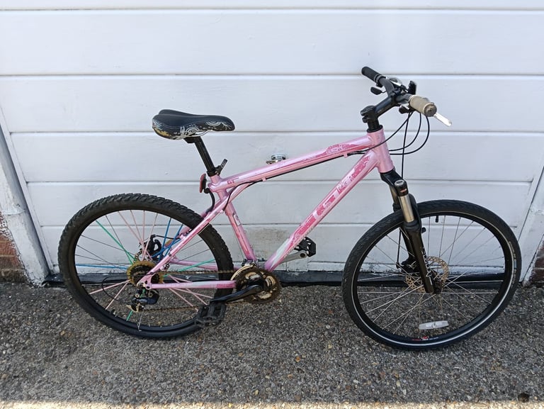 image for GT avalanche mountain bike, triangle rear frame,many new parts fitted 👍