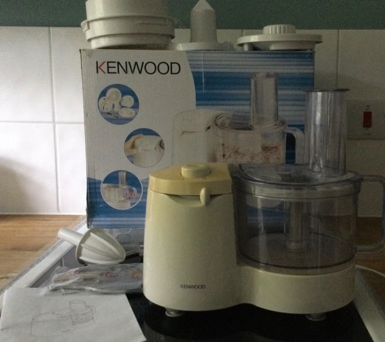 Kenwood compact food processor FP110