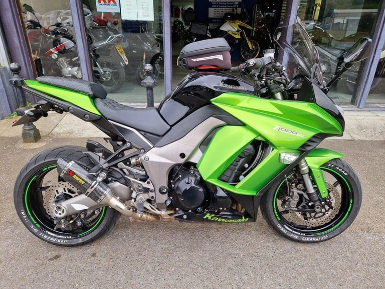 KAWASAKI Z1000SX IN GREEN