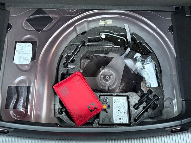 2011 Audi A1 TFSI SPORT - £35 TAX -ONE OWNER FROM NEW - 11 STAMPS IN THE BOOK - LEATHER Hatchback...