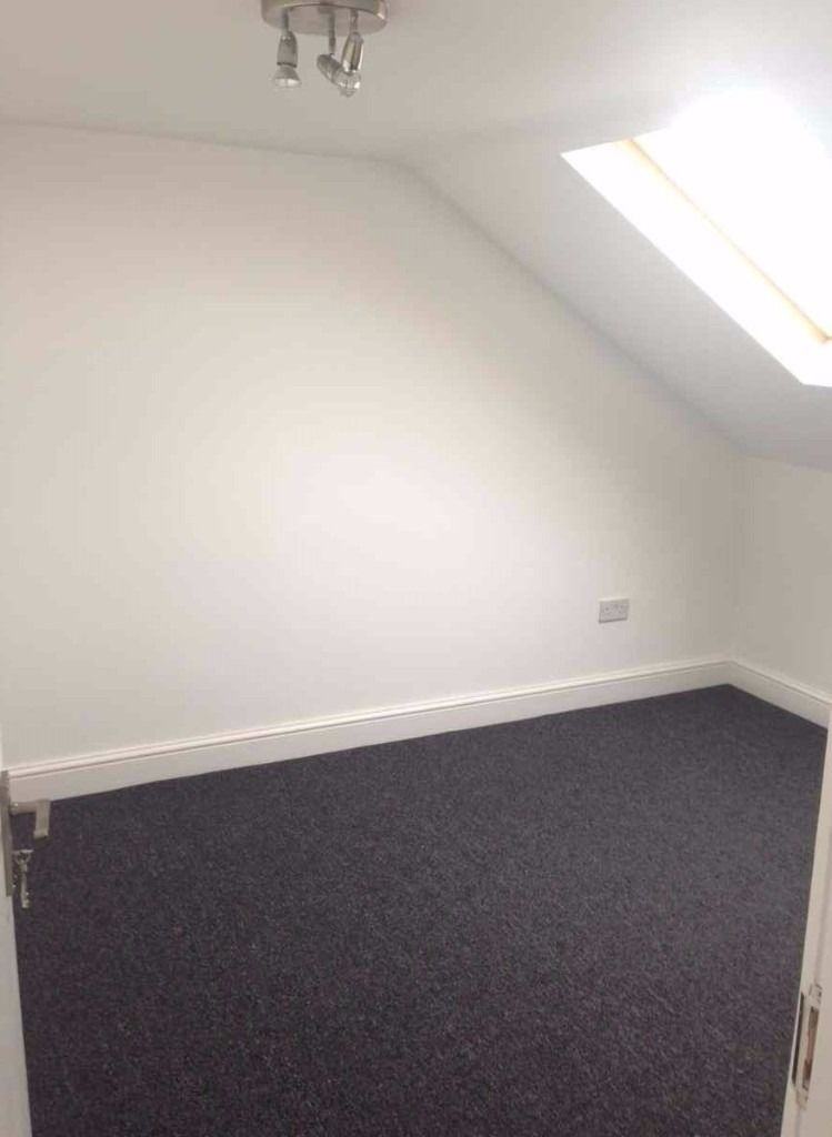 AVAILABLE NOW.. NEWLY REFURB. 1BEDROOM FLAT IN GRAVESEND - DA12 1EY FOR JUST £1075pcm
