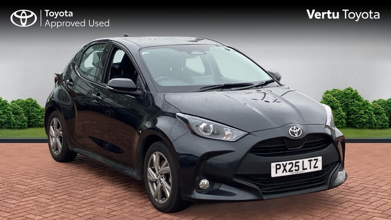 image for 2025 Toyota Yaris 1.5 Hybrid Icon 5dr CVT Hybrid Hatchback Hatchback Hybrid Automatic