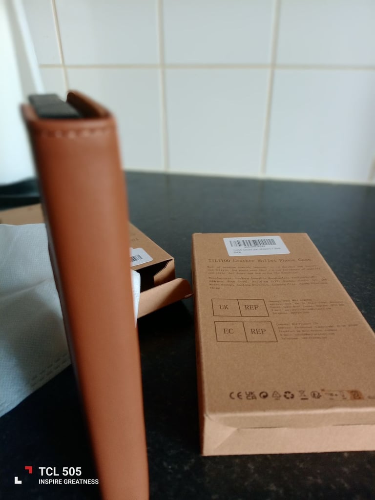 Tiliyoo leather wallet 