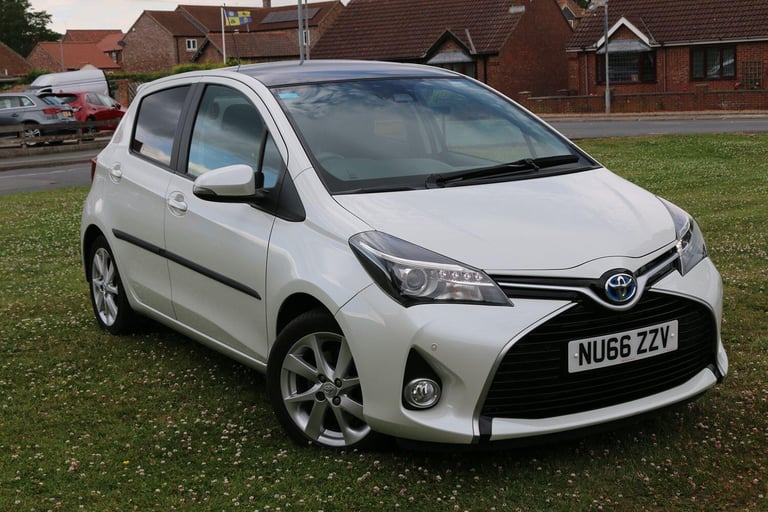 TOYOTA YARIS 1.5 VVT-h Excel 2016