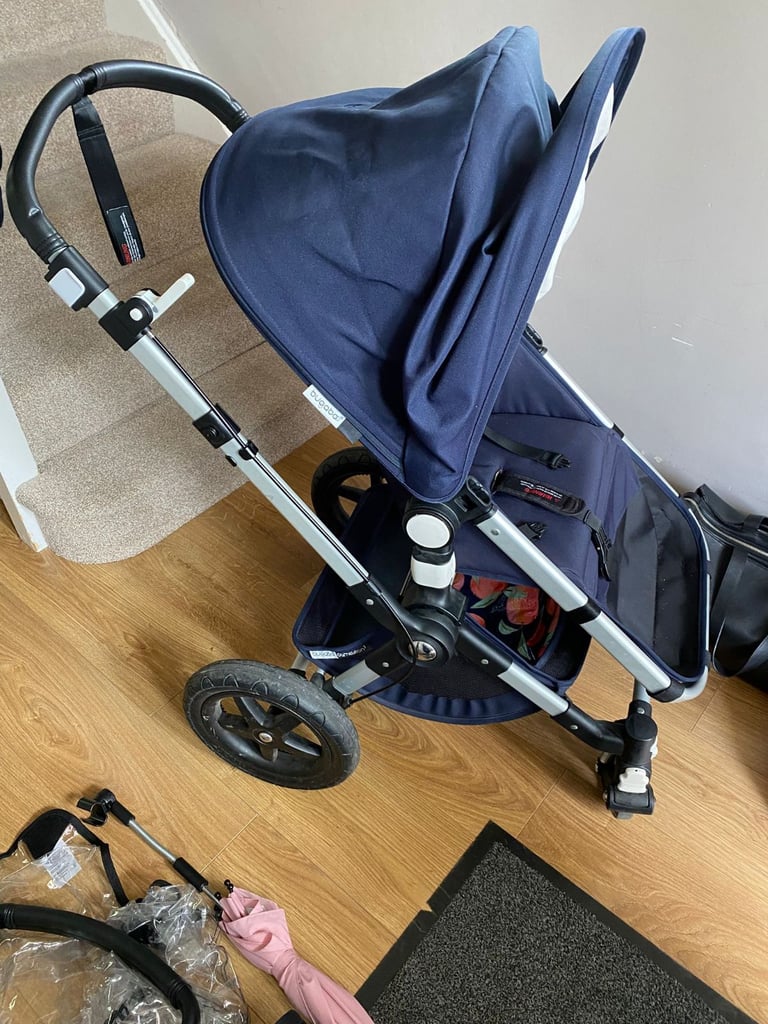 limited edition bugaboo chameleon 3 plus classic aluminium in dark navy.