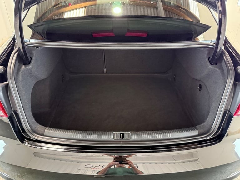 2014 14 AUDI A3 1.6 TDI SPORT SALOON 4DR DIESEL MANUAL EURO 6 (S/S) (110 PS) DIE