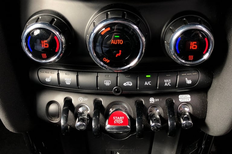 2022 MINI Hatch 1.5 Cooper Classic 5dr Auto Hatchback PETROL Automatic